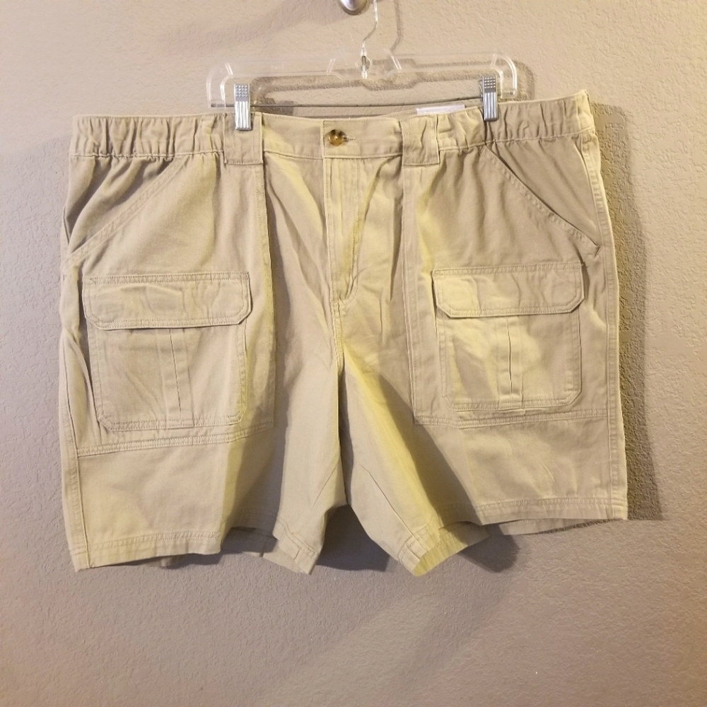 Croft & Barrow New Men's Beige "The Side Elastic Cargo" Shorts Size 50